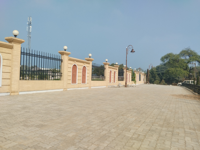  1000 Sq.ft. Residential Plot for Sale in Kanadia Road, Indore