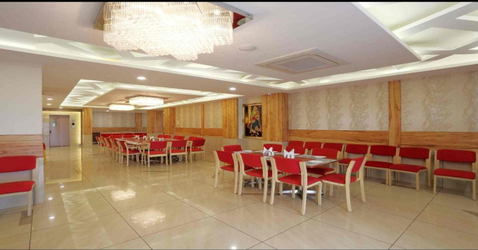  16000 Sq.ft. Hotels for Sale in Vijay Nagar, Indore