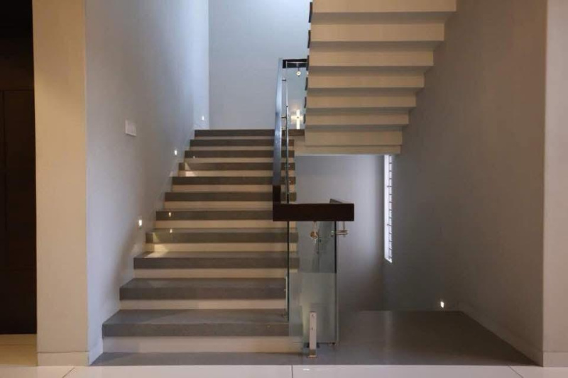  8000 Sq.ft. Showroom for Sale in Nipania, Indore