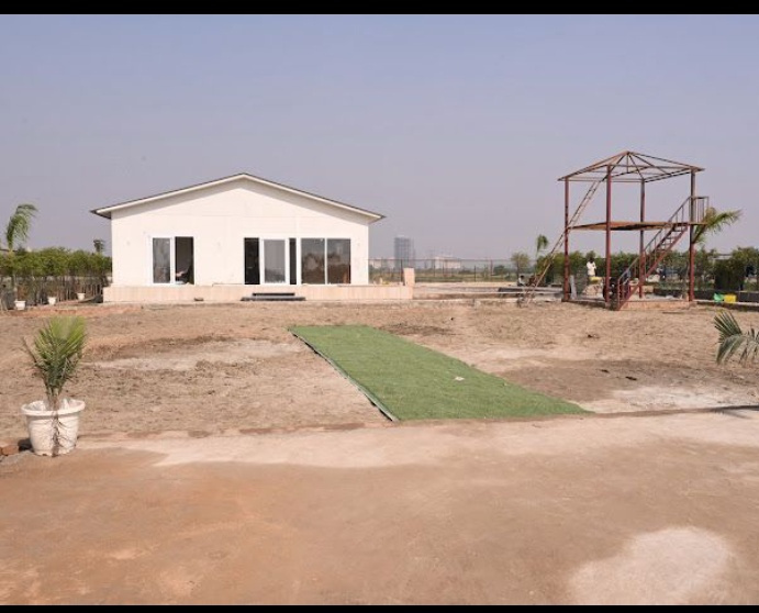 2 BHK 1008 Sq. Yards Farm House for Sale in Techzone 1, Greater Noida