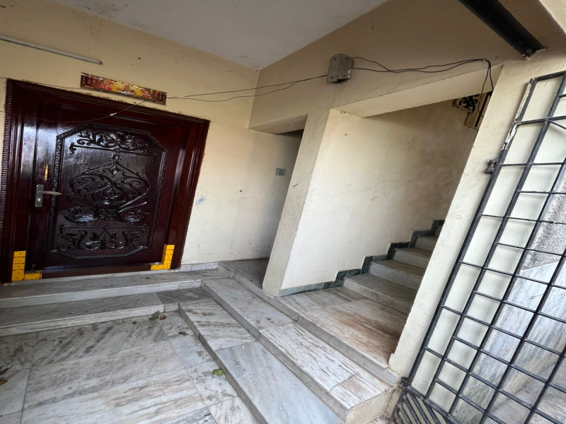 4 BHK 2440 Sq.ft. House for Sale in Valasaravakkam, Chennai