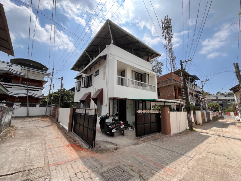 3 BHK 2500 Sq.ft. House for Rent in Vanchiyoor, Thiruvananthapuram