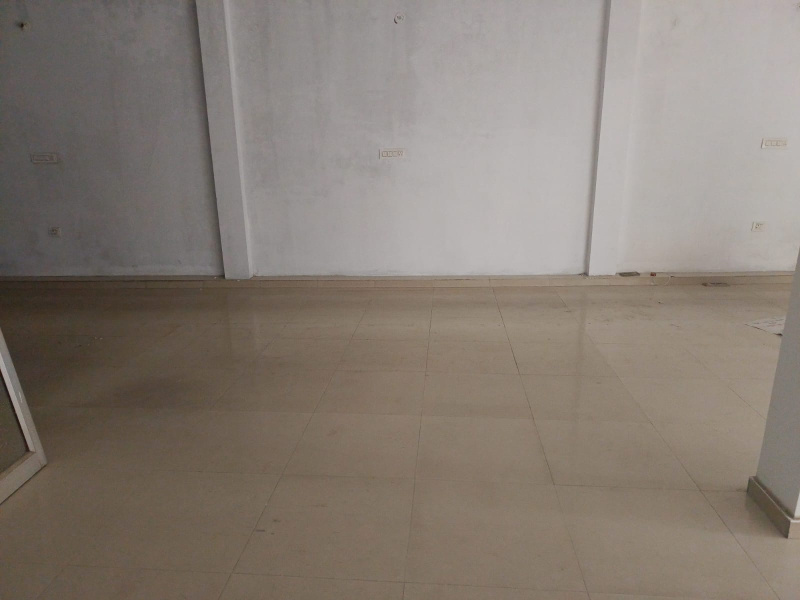  6000 Sq.ft. Showroom for Rent in Padrauna, Kushinagar