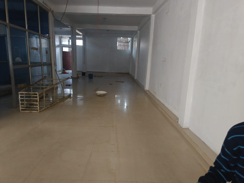  6000 Sq.ft. Showroom for Rent in Padrauna, Kushinagar