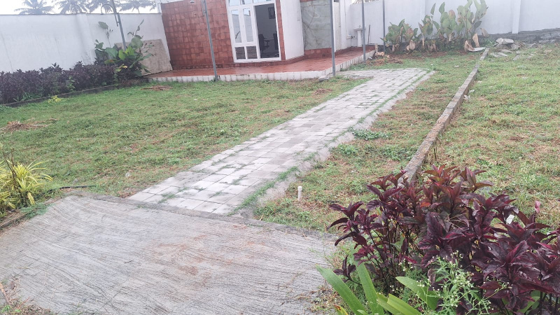  1200 Sq.ft. Residential Plot for Sale in Hosur Road, Bangalore