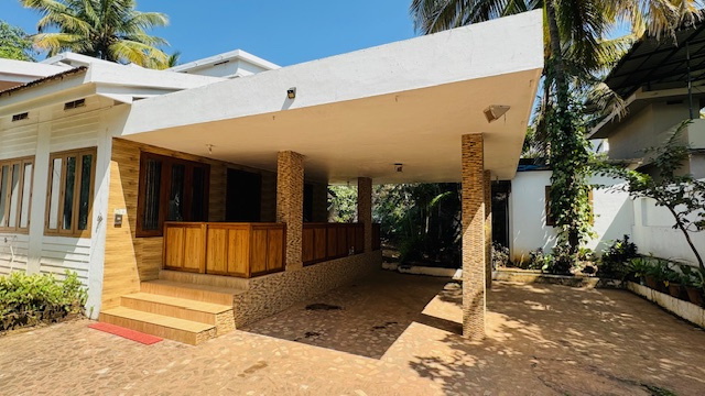 6 BHK 4000 Sq.ft. House for Sale in New Mahe, Kannur