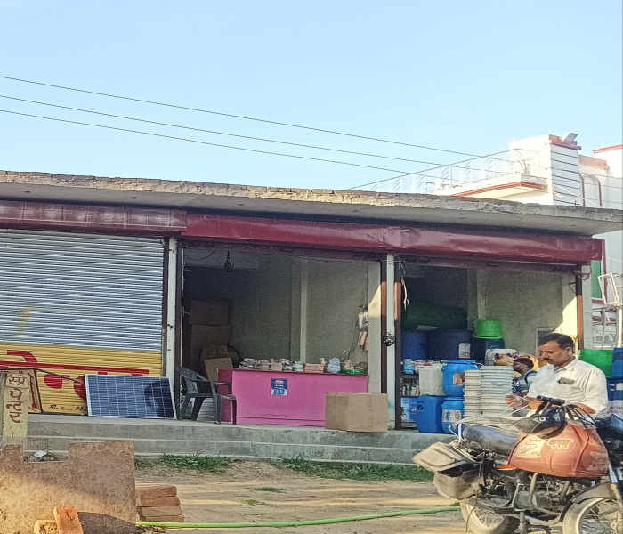  200 Sq.ft. Commercial Shop for Sale in Bisalpur Road, Bareilly