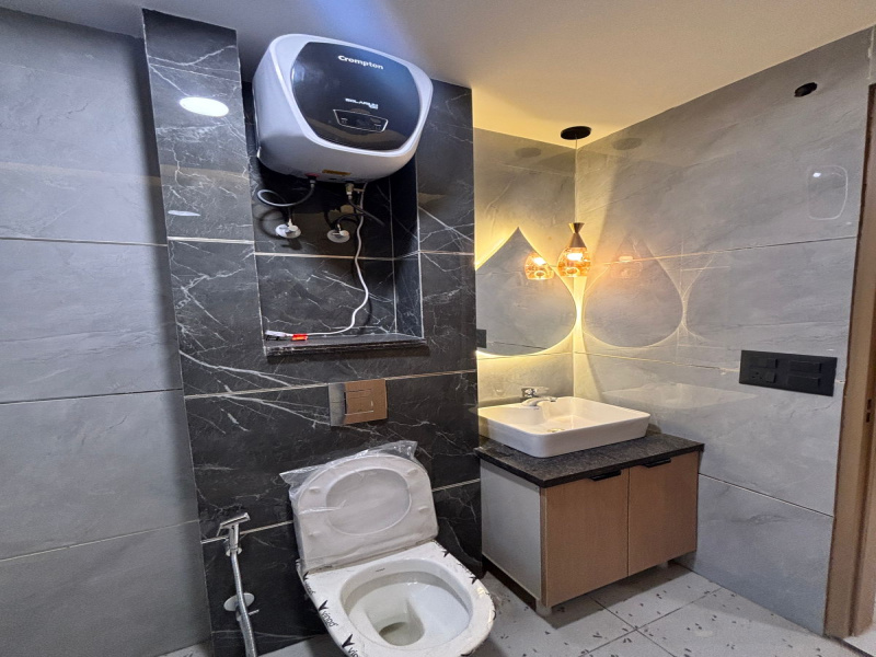 1 BHK 600 Sq.ft. Apartment for Rent in DLF Phase III, Gurgaon