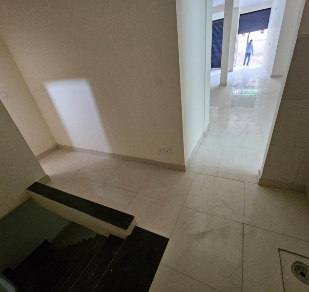  200 Sq. Yards Office Space for Rent in Sector 14 Gurgaon