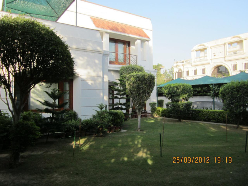 6 BHK 1000 Sq. Yards House for Sale in DLF Phase I, Gurgaon