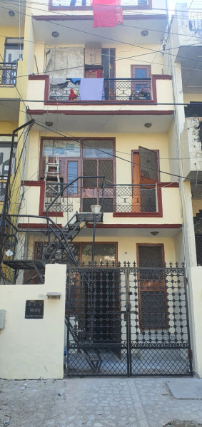 3 BHK 60 Sq. Yards House for Sale in DLF Phase III, Gurgaon
