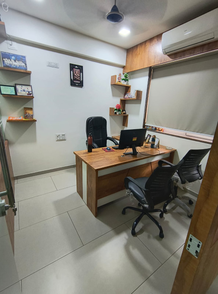  670 Sq.ft. Office Space for Rent in Nikol, Ahmedabad