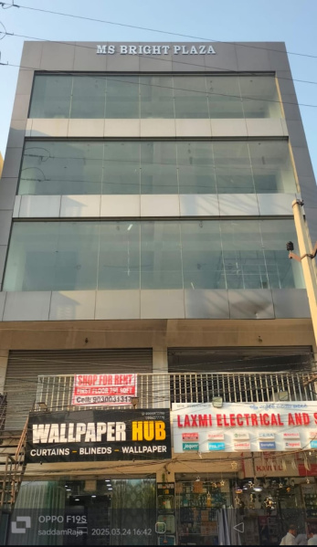  1800 Sq.ft. Office Space for Sale in Manikonda, Hyderabad