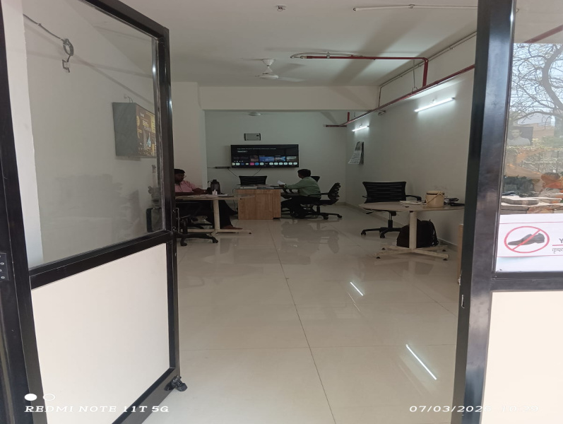  850 Sq.ft. Commercial Shop for Sale in Omkar Nagar, Nagpur