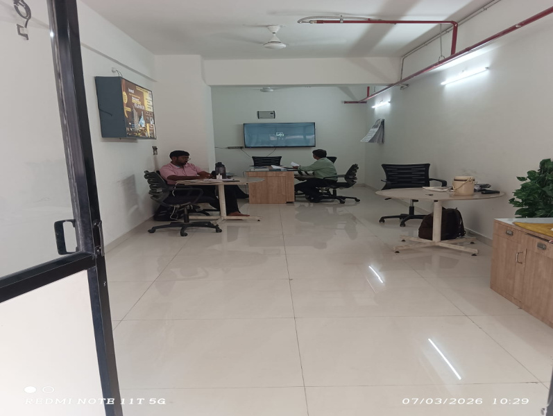  850 Sq.ft. Commercial Shop for Sale in Omkar Nagar, Nagpur