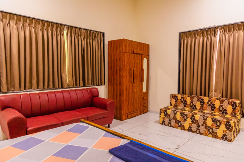 5 BHK 130000 Sq.ft. Farm House for Sale in Bhaniyara, Vadodara