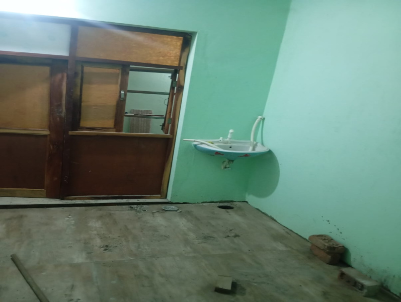  4950 Sq.ft. Commercial Shop for Rent in Baikunthpur, Rewa