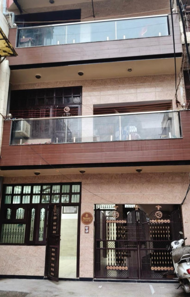 2 BHK 900 Sq.ft. Builder Floor for Rent in Sector 8 Rohini, Delhi