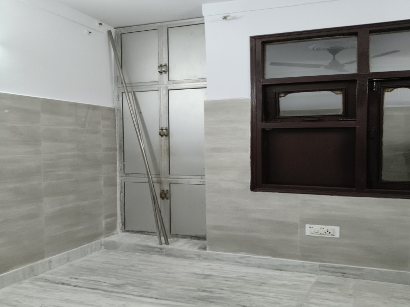 2 BHK 900 Sq.ft. Builder Floor for Rent in Sector 8 Rohini, Delhi