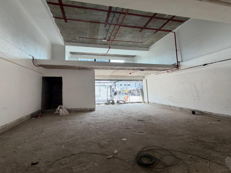  932 Sq.ft. Commercial Shop for Rent in Fergusson College Road, Pune