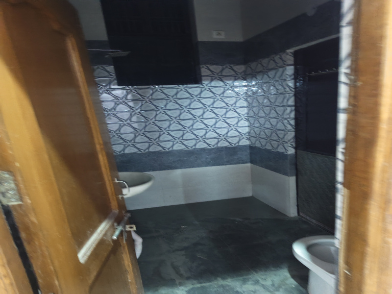 3 BHK 2500 Sq.ft. Builder Floor for Rent in Sector 31 Faridabad