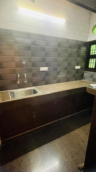 2 BHK 700 Sq.ft. Builder Floor for Rent in Triplicane, Chennai