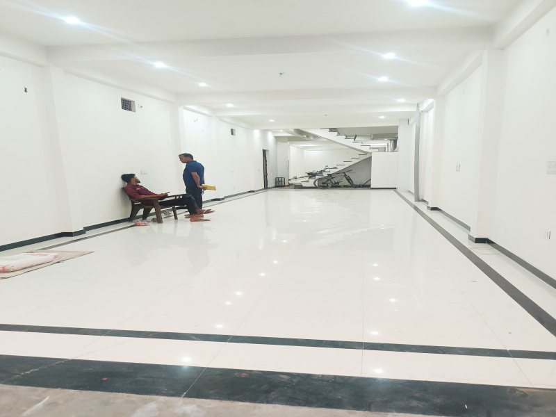  800 Sq.ft. Showroom for Rent in Chogurjee Nagar, Etawah