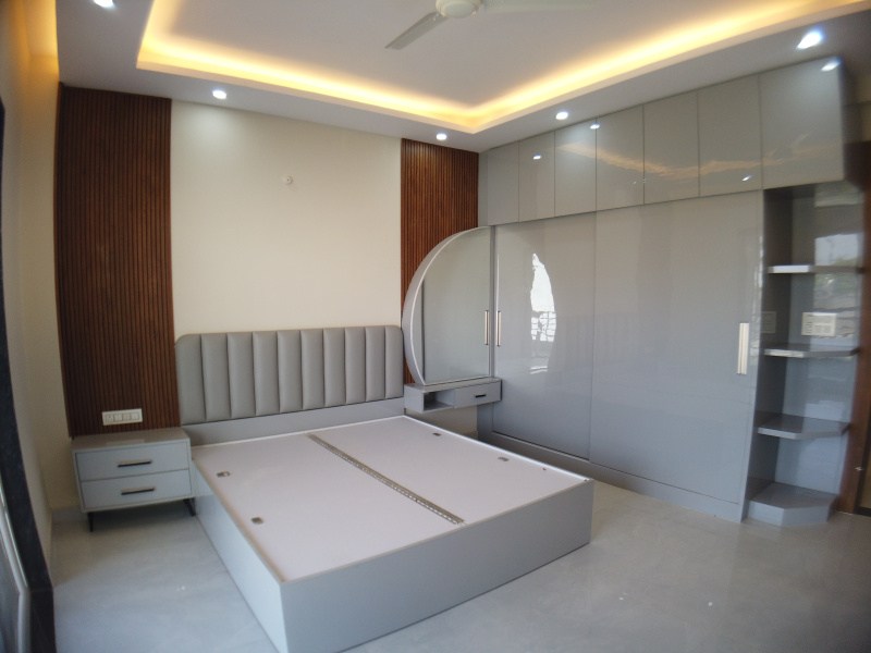 4 BHK 1800 Sq.ft. Apartment for Sale in Garhi Bolni Road, Rewari