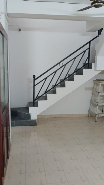 4 BHK 2000 Sq.ft. Villa for Rent in Velachery, Chennai