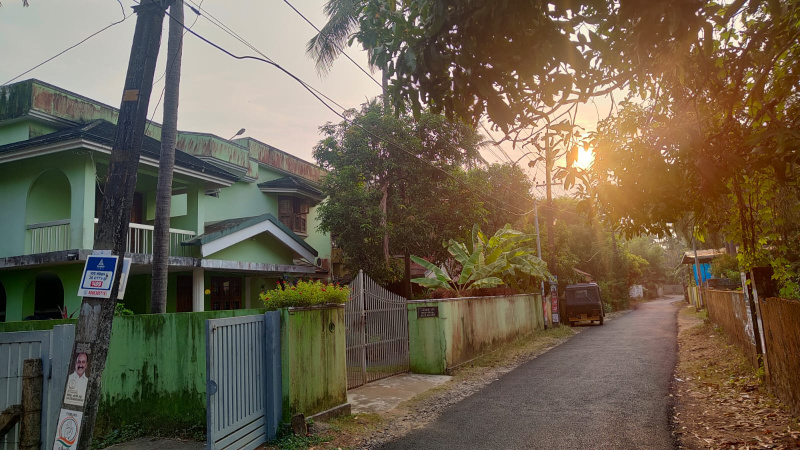 3 BHK 22 Cent House for Sale in Ollur, Thrissur