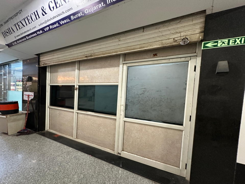  200 Sq.ft. Commercial Shop for Sale in Vesu, Surat