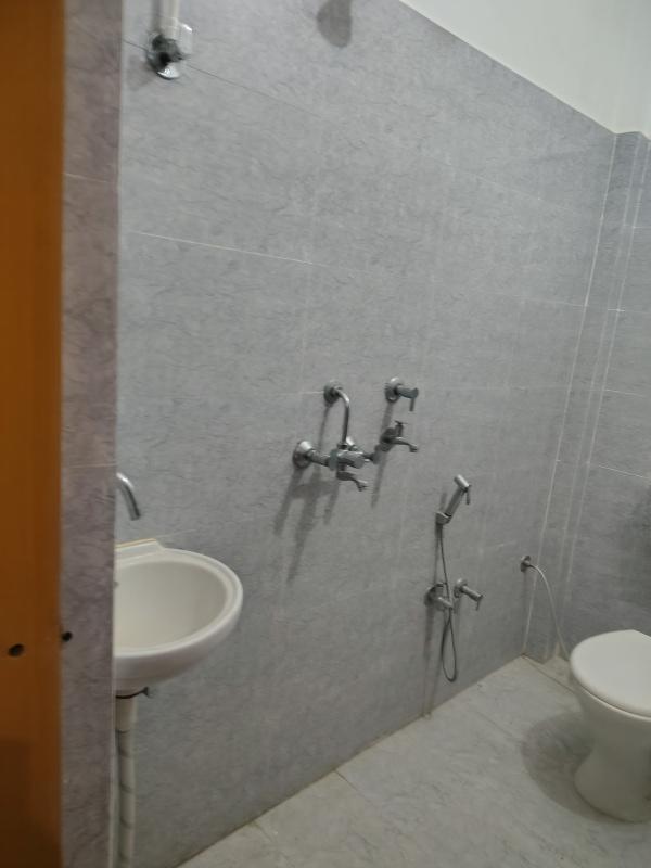 5 BHK 2100 Sq.ft. Apartment for Rent in Ayodhya, Faizabad