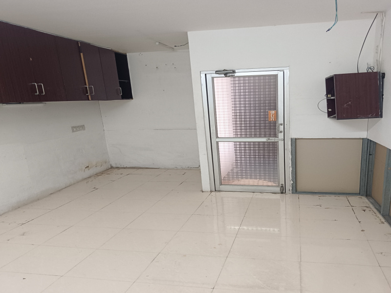  650 Sq.ft. Office Space for Rent in Palayamkottai, Tirunelveli