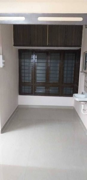 1.5 BHK 640 Sq.ft. Apartment for Rent in Halar Road, Valsad