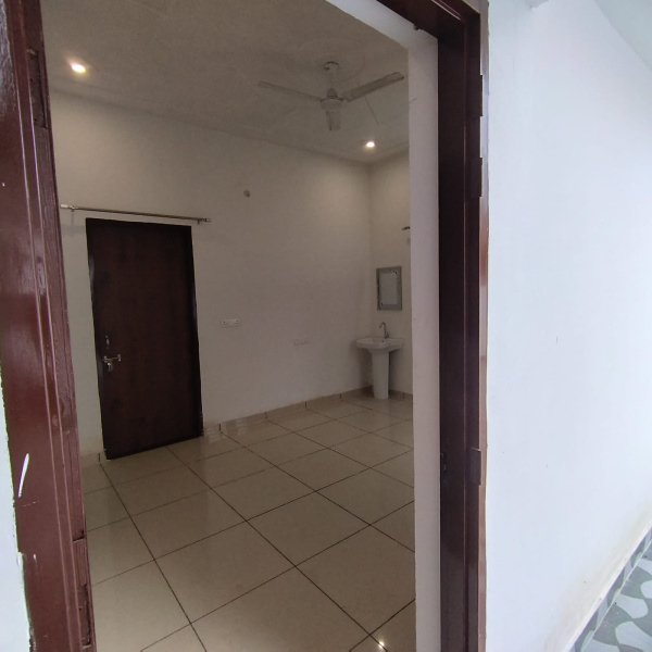 2.5 BHK 1600 Sq.ft. House for Rent in Harbanspura, Farakhpur, Yamunanagar