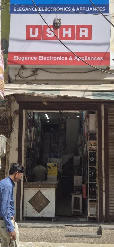  560 Sq.ft. Commercial Shop for Rent in Sadar Bazar, Gurgaon