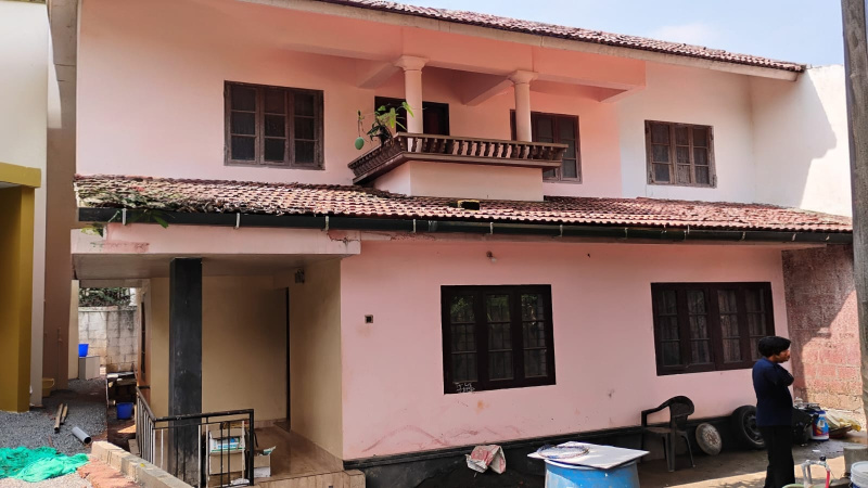  700 Sq.ft. Warehouse for Rent in Pantheerankavu, Kozhikode