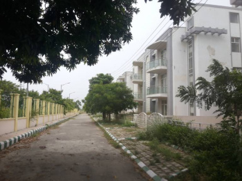 2 BHK Builder Floor for Sale in Ansal Golf Links, Greater Noida