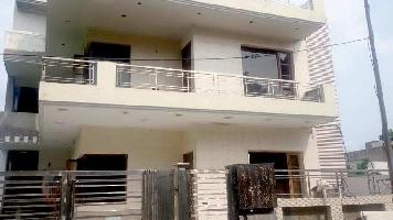 6 BHK House for Sale in Silver City, Zirakpur