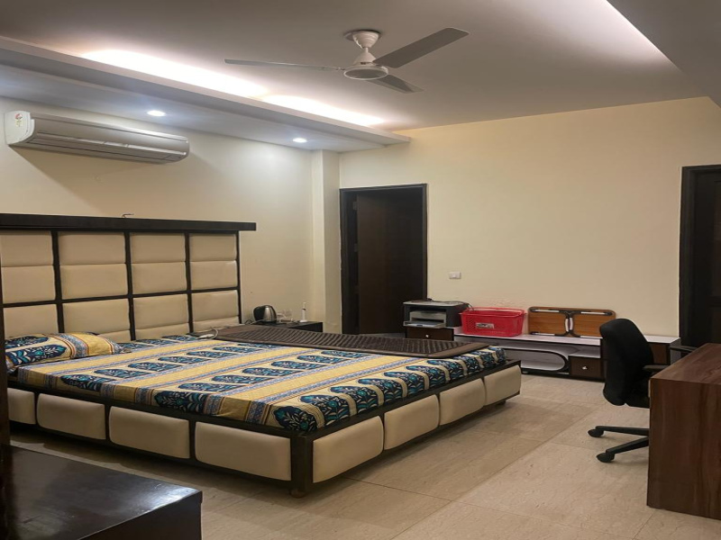 4 BHK Builder Floor 2997 Sq.ft. for Rent in South City II, Sector 49 Gurgaon