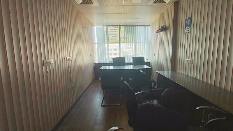  Office Space 435 Sq.ft. for Sale in Delhi Highway, Zirakpur