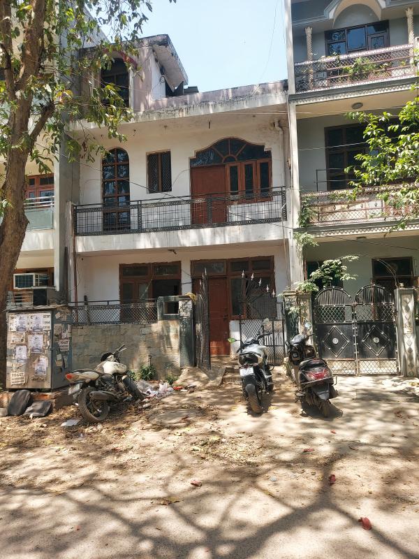 5 BHK 1500 Sq.ft. Villa for Sale in Alpha II, Greater Noida