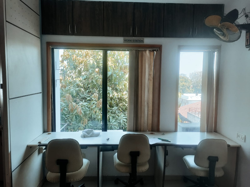  600 Sq.ft. Office Space for Rent in Old Padra Road, Vadodara