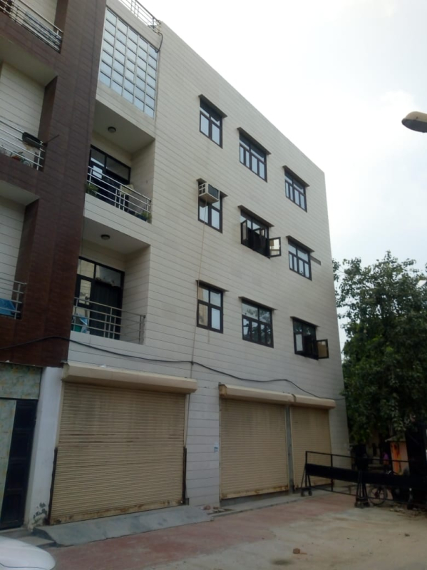 1 BHK Builder Floor 450 Sq.ft. for Sale in Loni, Ghaziabad