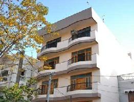 2 BHK Builder Floor for Rent in DLF Phase IV, Gurgaon