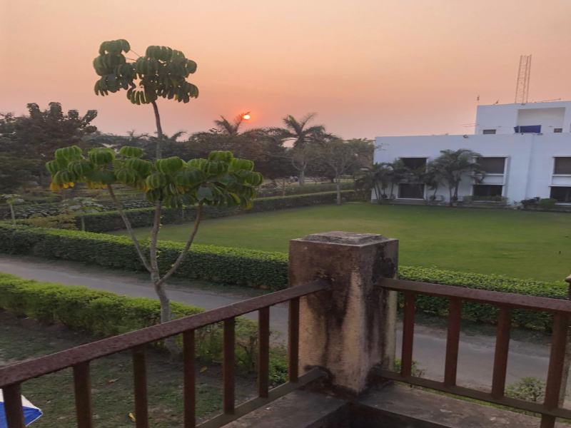 2 BHK 1600 Sq.ft. Villa for Sale in V I P Road, Kolkata