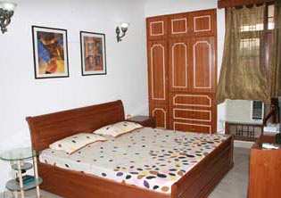 3 BHK Residential Apartment 1600 Sq.ft. for Rent in Greater Kailash I, Delhi