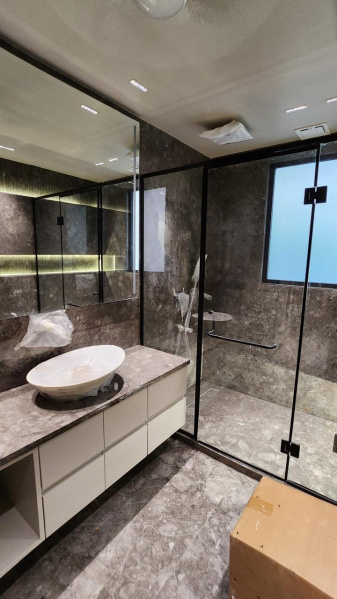 5 BHK Builder Floor 5000 Sq.ft. for Sale in DLF Phase V, Gurgaon