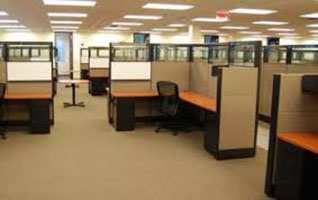 Office Space 200 Sq. Yards for Rent in