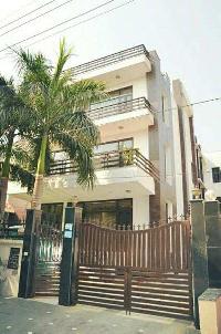 9 BHK House for Rent in Sector 55 Noida